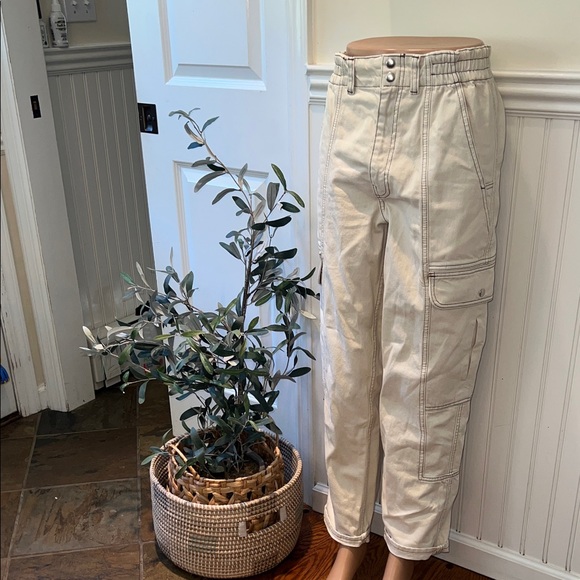 BDG Pants - BDG Pant Beige Cargo 💋💄